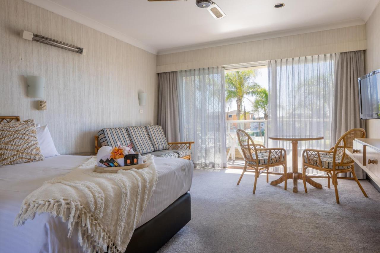 South Pacific Palms Motor Inn Tuncurry Exterior foto