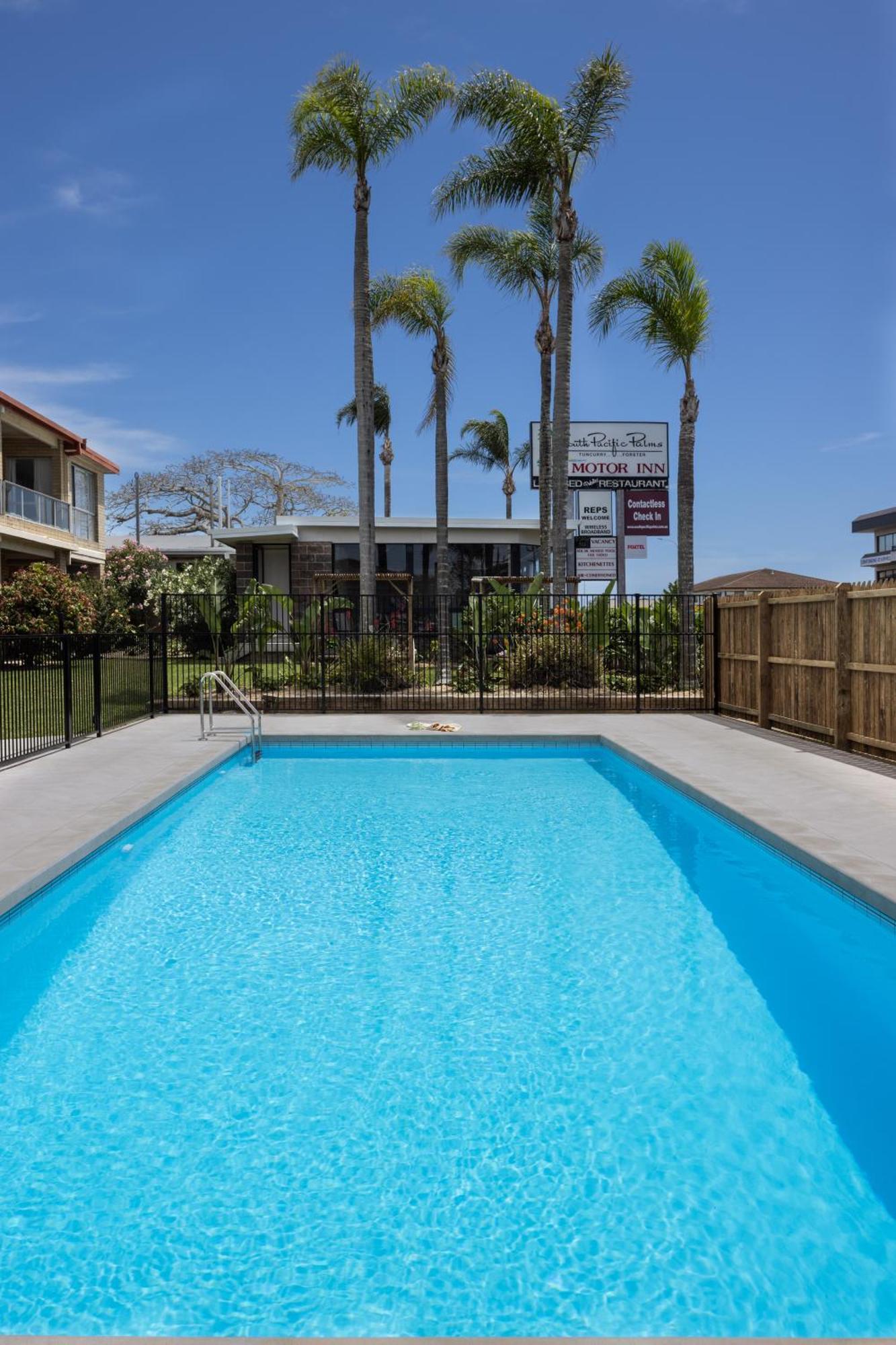 South Pacific Palms Motor Inn Tuncurry Exterior foto