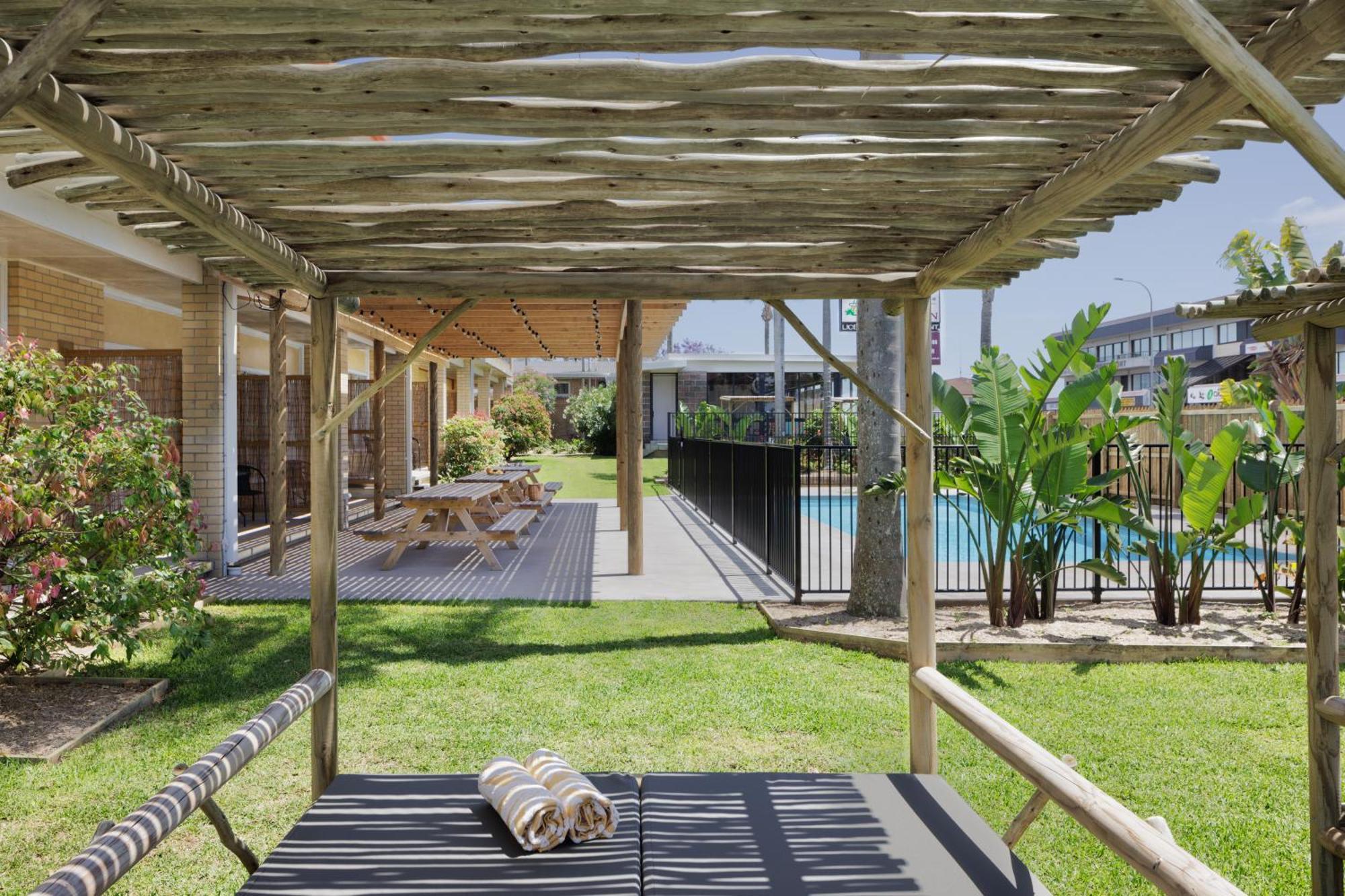 South Pacific Palms Motor Inn Tuncurry Exterior foto